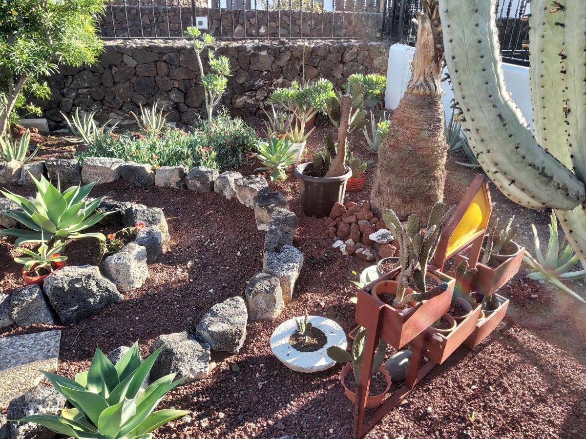 Artsy Casa Timanfaya, *